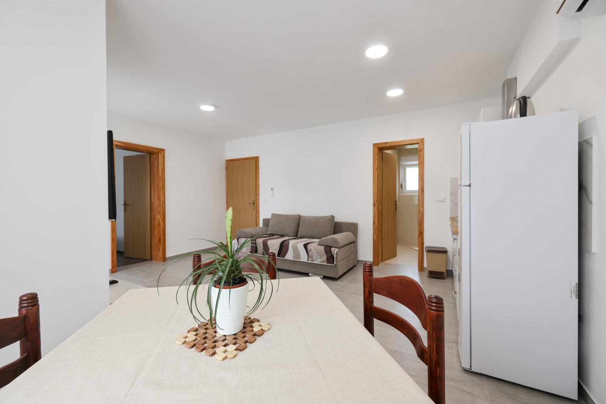 Apartments Kika Nin Extérieur photo